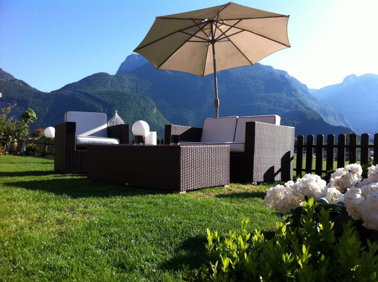Chalet Happy Family, Secluded Location, 15 Min To Salzburg And Just Short To T Lakes Sound Of Music, Bbq&Bikes&Sunbeds For Free, Up To 14P Golling an der Salzach Kültér fotó